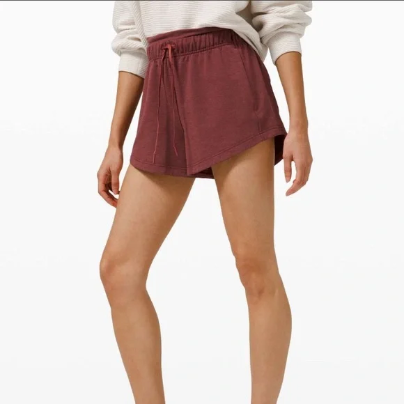 🪆 Lululemon Inner Glow Shorts~Women’s 4~Heathered Savannah~High-Rise~3” inseam - Picture 4 of 8